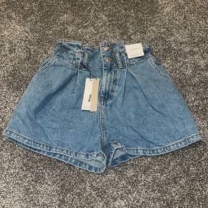 Topshop nwt size 4 shorts